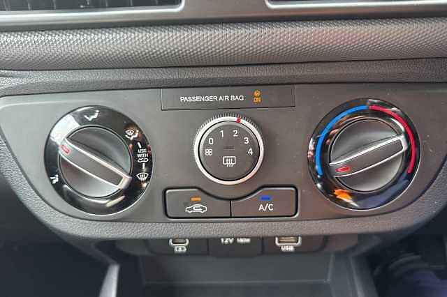 Hyundai I10 1.0 [63] Advance 5dr [Nav] Abyss Black