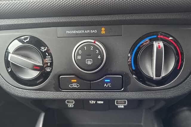 Hyundai i10 1.0 [63] Advance 5dr [Nav]