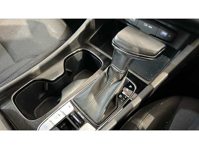 Hyundai TUCSON TUCSON 1.6 TGDi 48V MHD SE Connect 5dr 2WD DCT Sunset Red