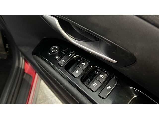Hyundai TUCSON TUCSON 1.6 TGDi 48V MHD SE Connect 5dr 2WD DCT Sunset Red
