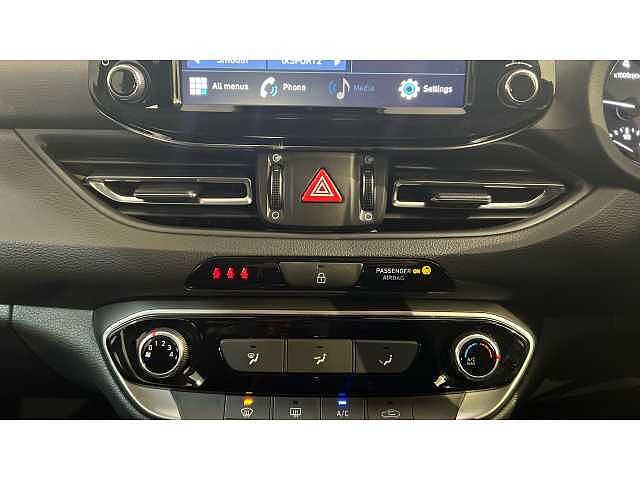 Hyundai I30 I30 1.0T GDi SE Connect 5dr Sunset Red