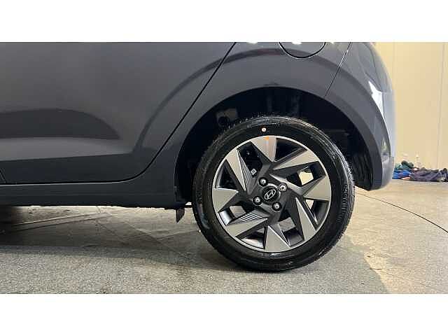 Hyundai i10 i10 5Dr HAT 1.0 MPi 63ps Advance NAV AU
