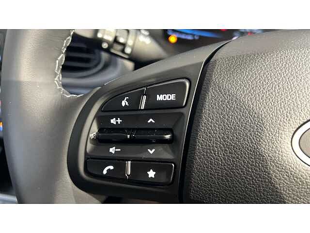 Hyundai i10 i10 5Dr HAT 1.0 MPi 63ps Advance NAV AU