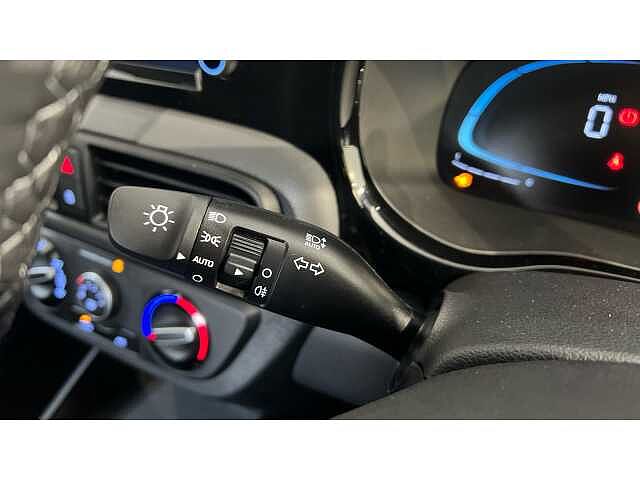 Hyundai i10 i10 5Dr HAT 1.0 MPi 63ps Advance NAV AU