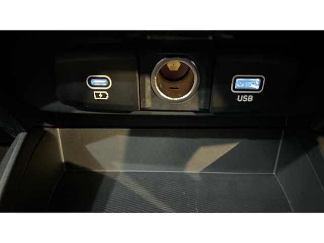Hyundai i10 i10 5Dr HAT 1.0 MPi 63ps Advance NAV AU