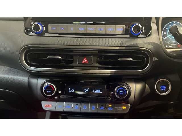 Hyundai KONA KONA 1.6 GDi Hybrid Premium 5dr DCT Dark Knight