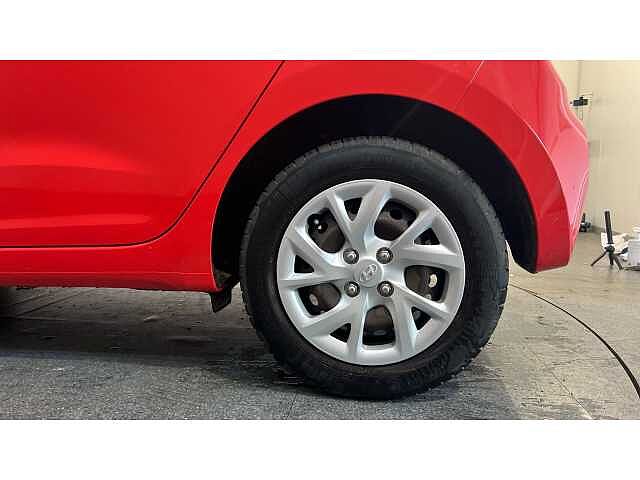 Hyundai I10 I10 1.0 SE 5dr RED