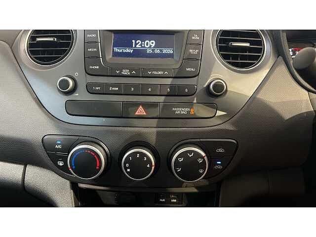 Hyundai I10 I10 1.0 SE 5dr RED