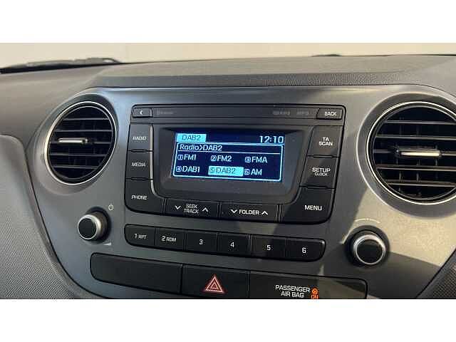 Hyundai I10 I10 1.0 SE 5dr RED