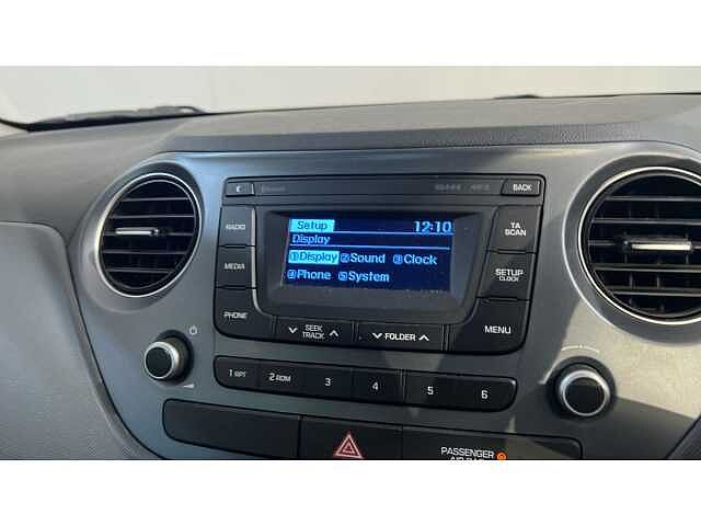 Hyundai I10 I10 1.0 SE 5dr RED