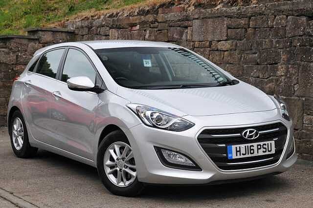 Hyundai i30 1.6 CRDi SE Nav Blue Drive (110 PS) 5 Door