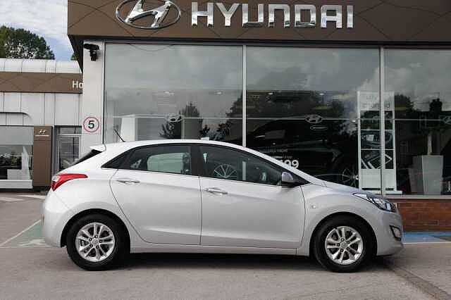 Hyundai i30 1.6 CRDi SE Blue Drive (110 PS) 5 Door