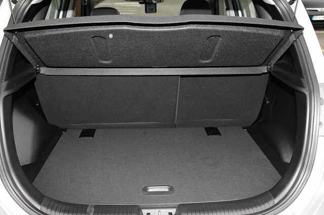 Hyundai IX20 1.6 CRDi SE Blue Drive 5 Door Silver