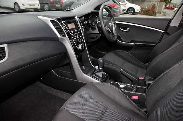 Hyundai I30 1.4 S Blue Drive (100 PS) 5 Door Silver