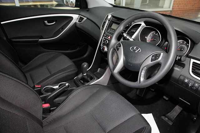 Hyundai I30 1.4 S Blue Drive (100 PS) 5 Door Silver