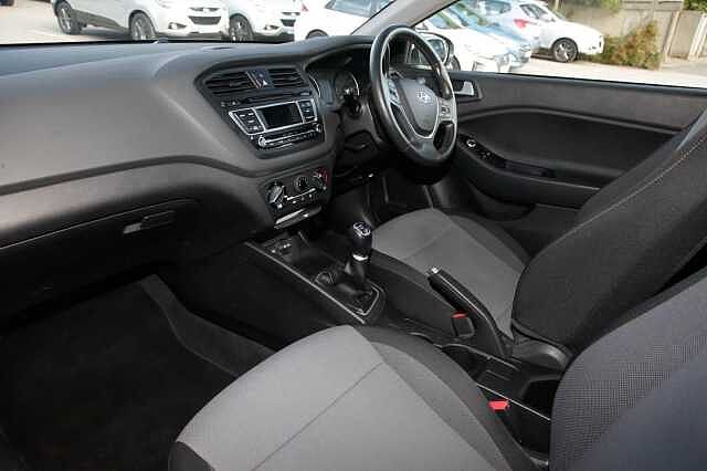 Hyundai I20 1.2 SE (84PS) Coupe White