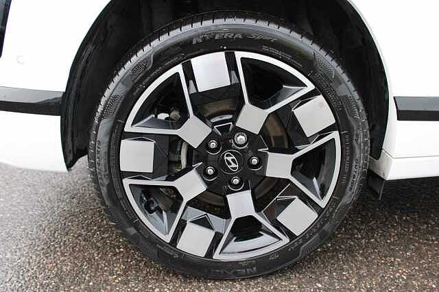 Hyundai KONA 65.4kWh Ultimate Auto 5dr White