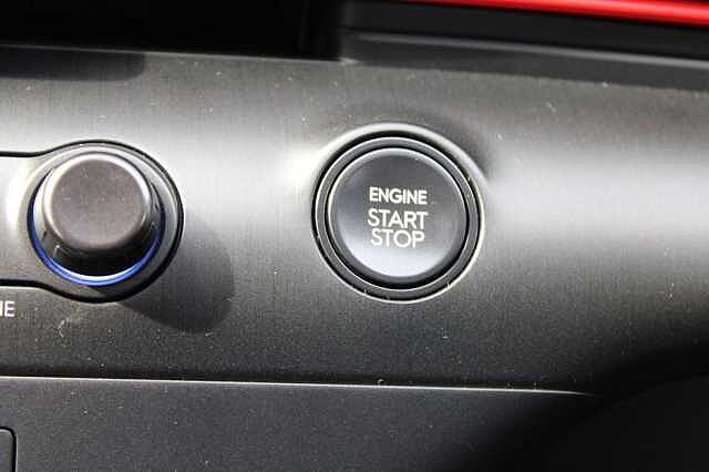 Hyundai KONA 1.6 h-GDi N Line DCT Euro 6 (s/s) 5dr White