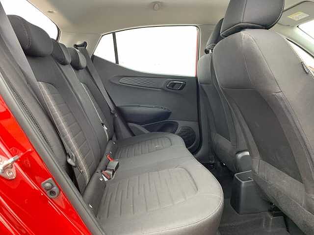 Hyundai i10 1.0 MPi SE Connect 5dr