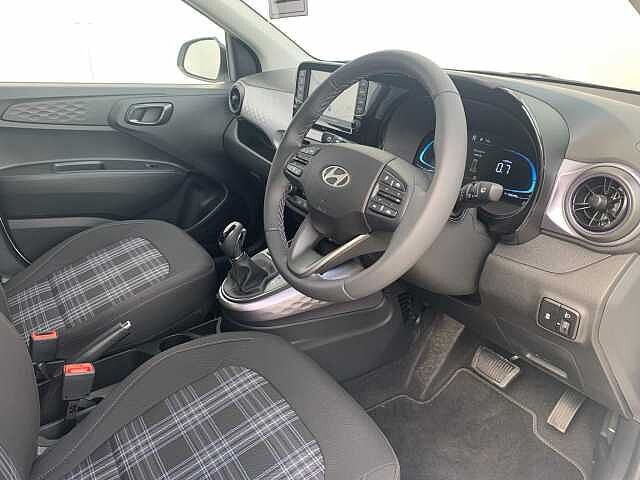 Hyundai i10 1.0 [63] Premium 5dr Auto [Nav]