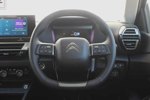Citroen e-C4 50kWh e-series Auto 5dr (7.4kW Charger)