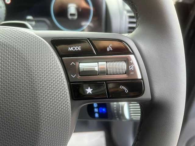 Hyundai INSTER Long Range 49kWh Cross Auto 5dr