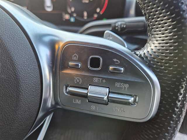 Mercedes-Benz CLA 1.3 CLA180 AMG Line (Premium 2) Coupe 7G-DCT Euro 6 (s/s) 4dr