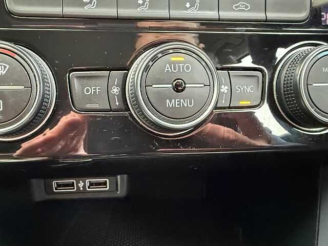 Volkswagen T-Roc 2.0 TDI SEL 4Motion Euro 6 (s/s) 5dr