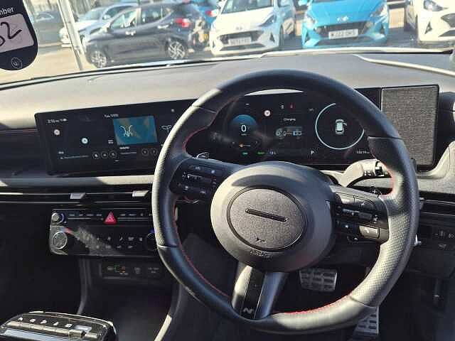 Hyundai TUCSON 1.6 T-GDi 13.8kWh N Line Auto Euro 6 (s/s) 5dr White