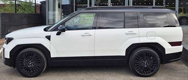 Hyundai SANTA FE 1.6 T-GDi 13.8kWh Calligraphy Auto 4WD Euro 6 (s/s) 5dr (7Seat) White