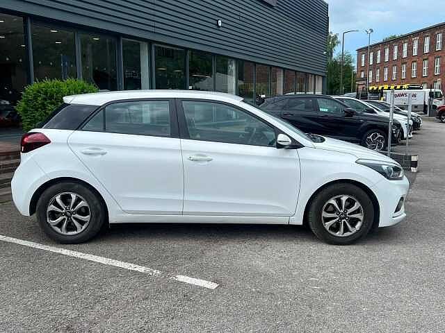 Hyundai I20 1.0 T-GDi SE Hatchback 5dr Petrol DCT Euro 6 (s/s) (100 ps) White