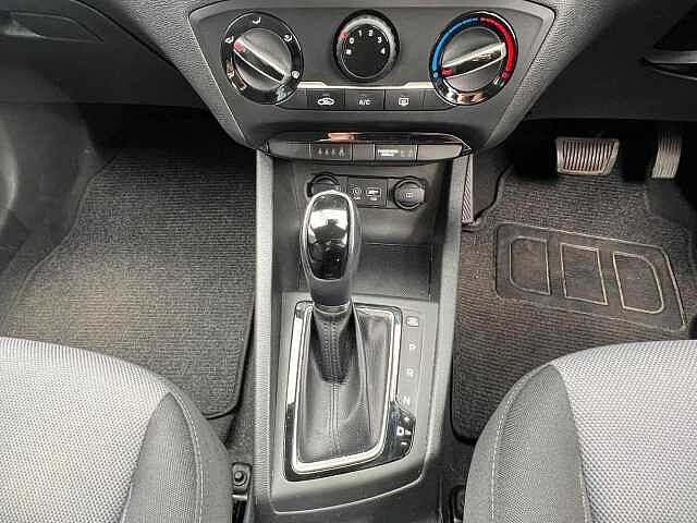 Hyundai I20 1.0 T-GDi SE Hatchback 5dr Petrol DCT Euro 6 (s/s) (100 ps) White
