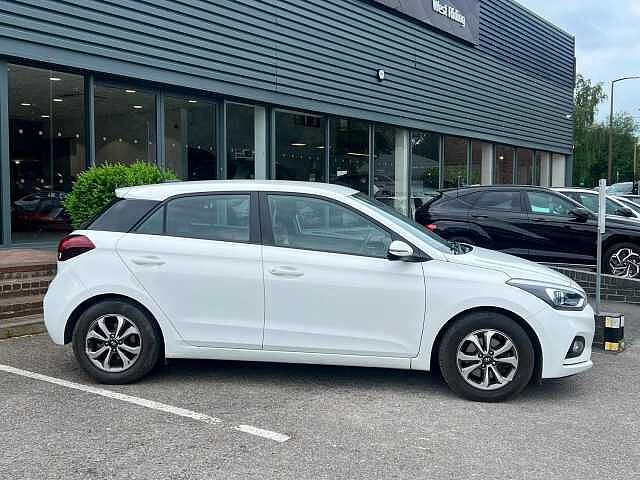 Hyundai I20 1.0 T-GDi SE Hatchback 5dr Petrol DCT Euro 6 (s/s) (100 ps) White