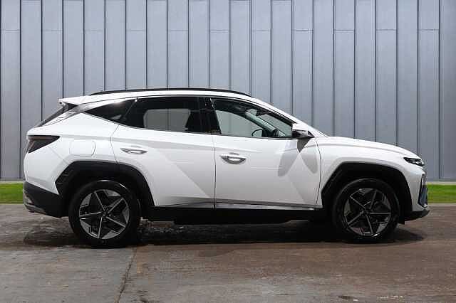 Hyundai TUCSON 1.6 T-GDi 13.8kWh Premium Auto Euro 6 (s/s) 5dr White