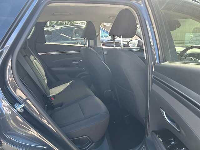 Hyundai TUCSON 1.6 T-GDi MHEV SE Connect DCT Euro 6 (s/s) 5dr Grey