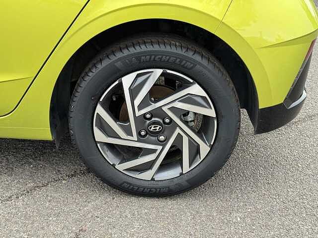 Hyundai i20 1.0T GDi Advance 5dr