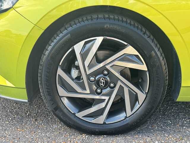 Hyundai i20 1.0T GDi Advance 5dr