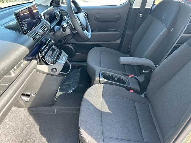 Hyundai INSTER 85kW 02 49kWh 5dr Auto Jungle Khaki