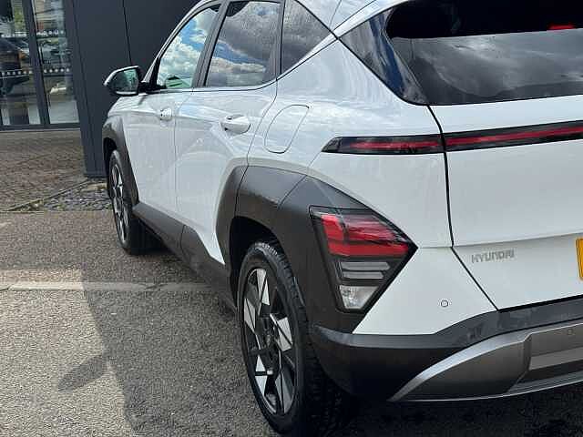 Hyundai KONA 1.6 Hybrid 129 Ultimate 5dr DCT Atlas White