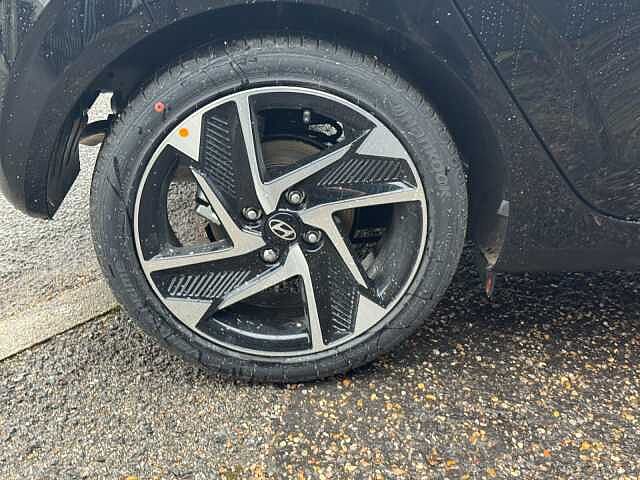 Hyundai i10 1.2 [79] Premium 5dr [Nav]