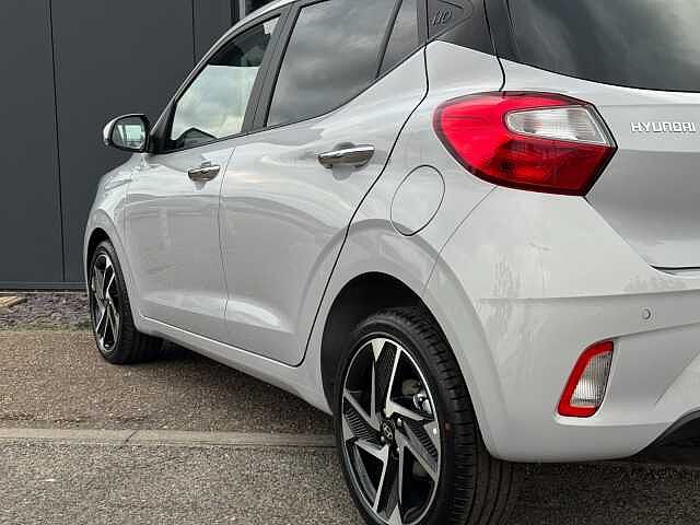 Hyundai I10 1.2 [79] Premium 5dr [Nav] Lumen Gray