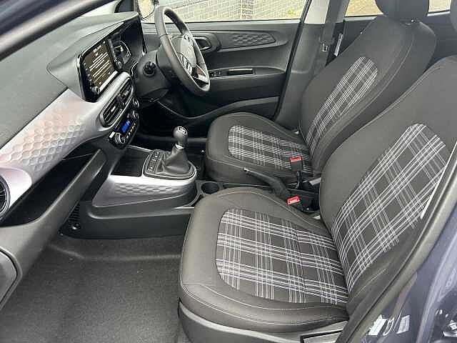 Hyundai i10 1.2 [79] Premium 5dr [Nav]