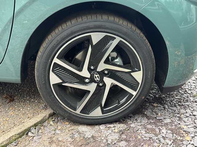 Hyundai i10 1.2 [79] Premium 5dr [Nav]