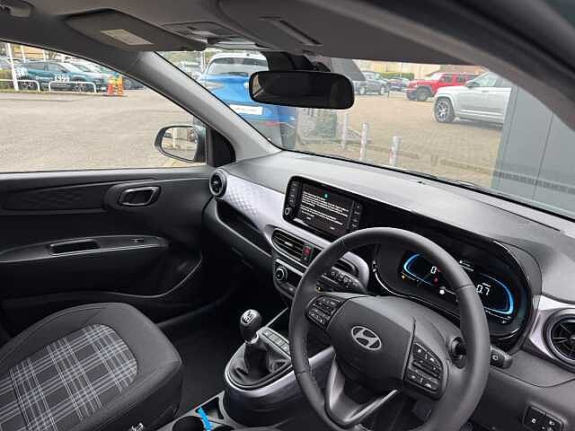 Hyundai i10 1.2 [79] Premium 5dr [Nav]