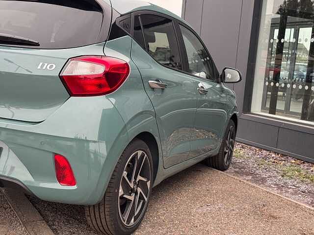 Hyundai i10 1.2 [79] Premium 5dr [Nav]