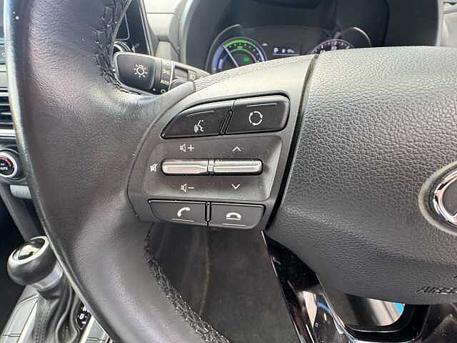 Hyundai KONA 1.6 GDi Hybrid Premium 5dr DCT Blue Lagoon