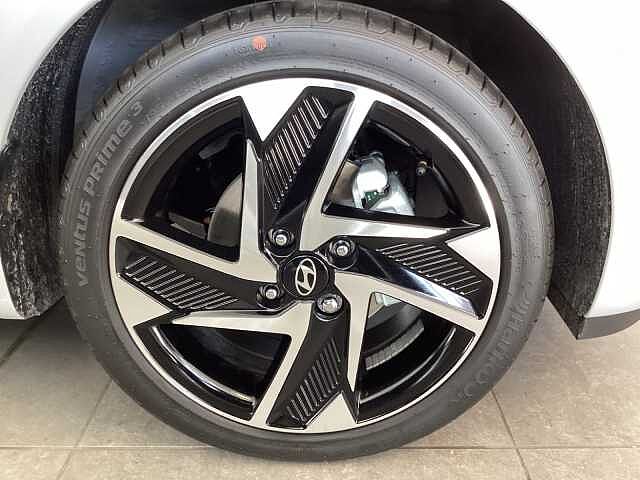 Hyundai I10 1.0 [63] Premium 5dr [Nav] Atlas White