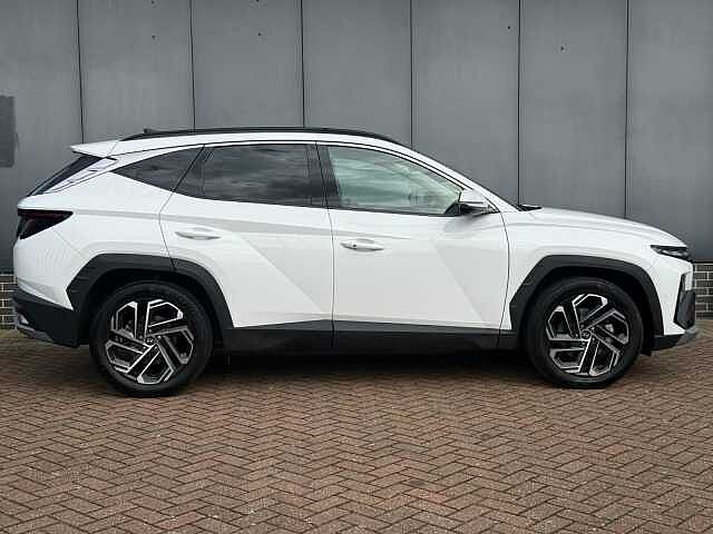 Hyundai TUCSON 1.6T Hybrid Ultimate 5dr Auto Serenity White