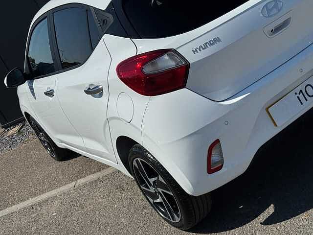 Hyundai I10 1.2 [79] Premium 5dr [Nav] Atlas White
