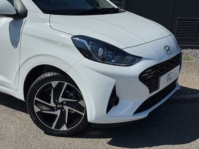 Hyundai I10 1.2 [79] Premium 5dr [Nav] Atlas White